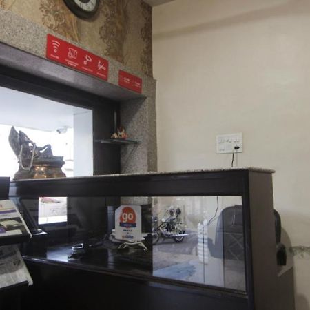 Hotel Confirm Inn Kota Кота Экстерьер фото